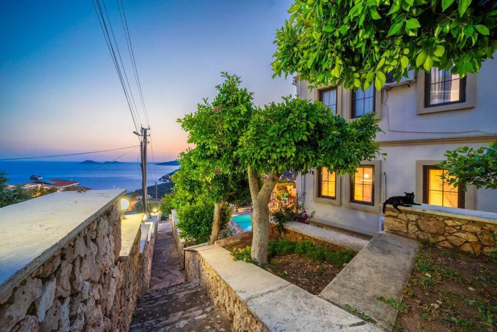 Azure Apartment With Sea View In Kalkan Kültér fotó