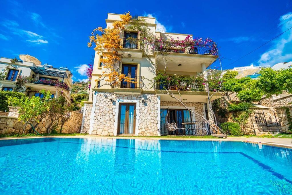 Azure Apartment With Sea View In Kalkan Kültér fotó