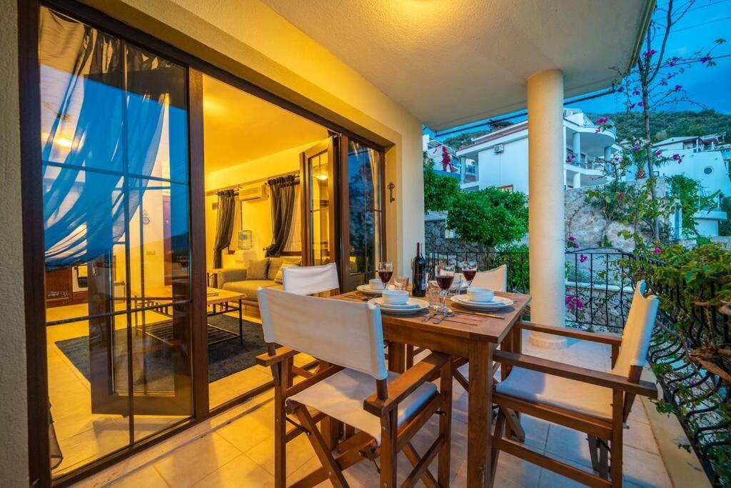 Azure Apartment With Sea View In Kalkan Kültér fotó