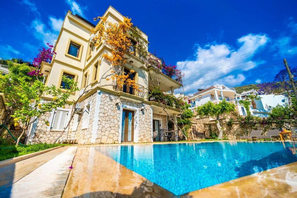 Azure Apartment With Sea View In Kalkan Kültér fotó