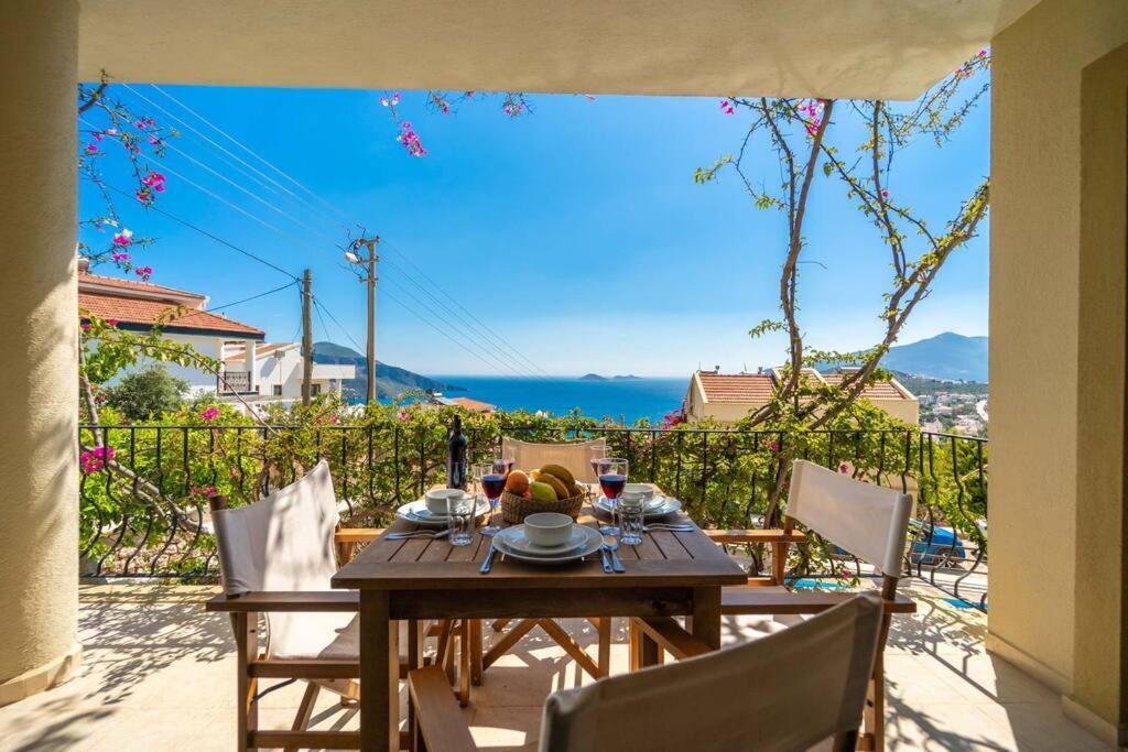 Azure Apartment With Sea View In Kalkan Kültér fotó